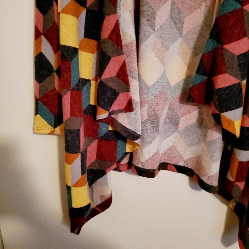 Multi-Colored Geometrical Pattern Opencardigan Si… - image 6